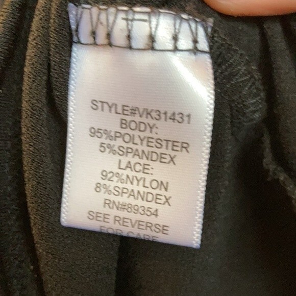 Adrienne Vittadini black short sleeve top - Picture 6 of 6